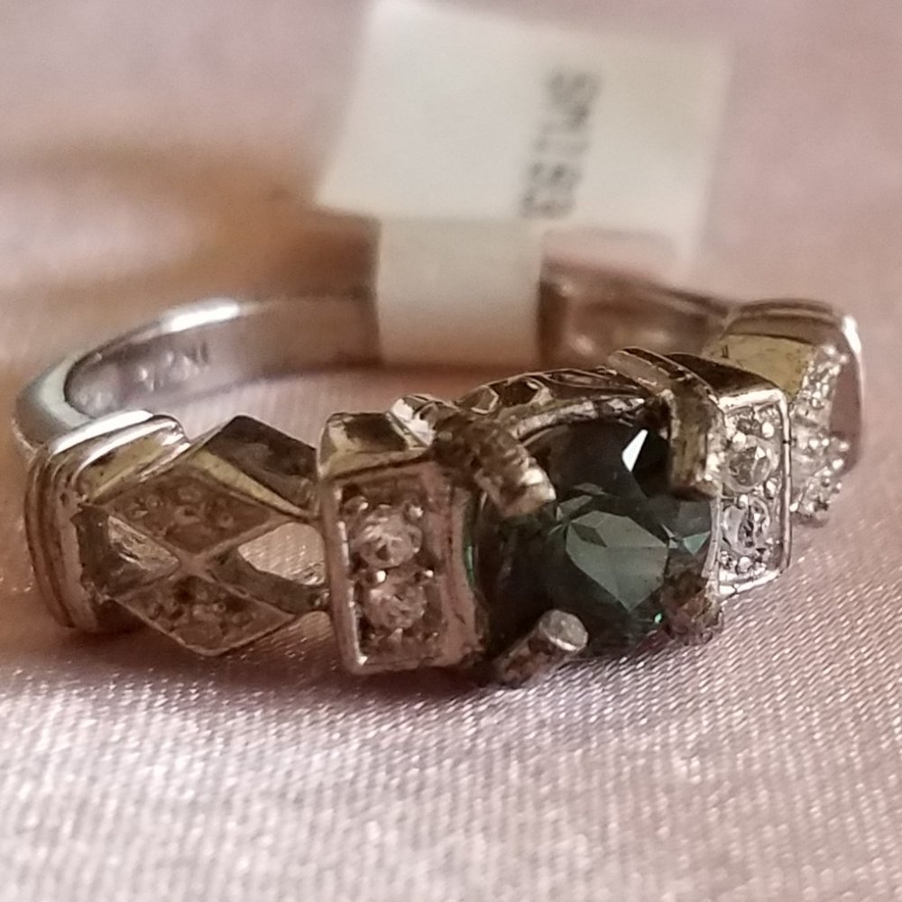 STERLING SILVER RING